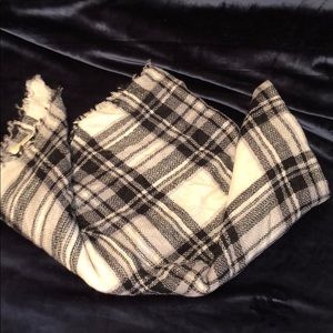 ModCloth white black plaid wrap